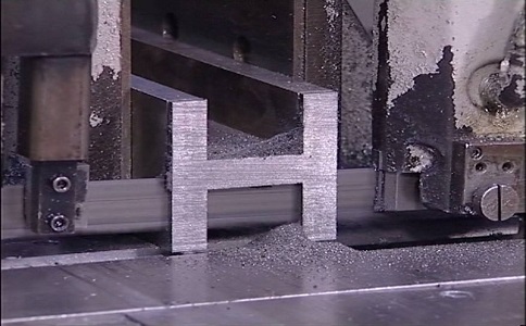 东方大揭秘：带锯条价格多少钱才能买到高质量的产品？